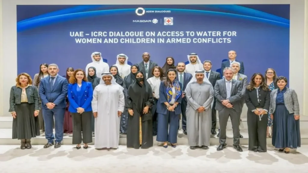 تحرك إماراتي جديد.. جلسة حوارية موسعة لدعم وصول النساء بمدن النزاع للمياه الصالحة